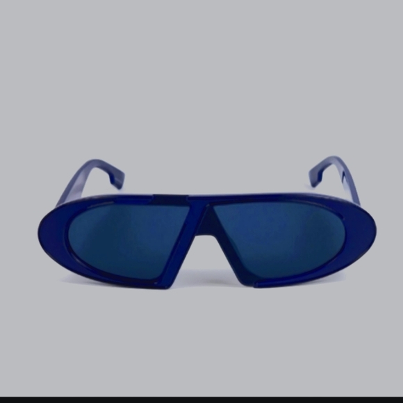 CD Logo Frame Blue Tint Sunglasses - Picture 1 of 5